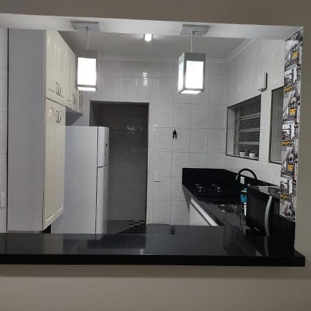 Apto 1 Suite A 30 Mts. Da Praia Do Tombo - גוארויה מראה חיצוני תמונה